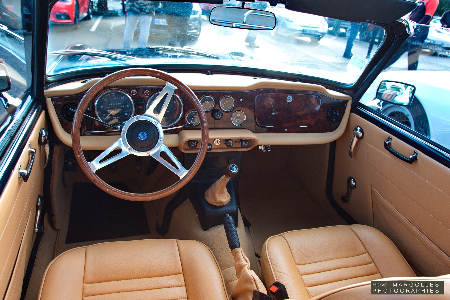 Triumph TR6_02.jpg